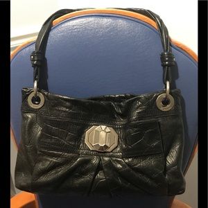B. Makowsky black leather turnlock shoulder bag